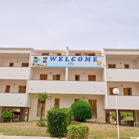 Casa Vacanze Lux By White Aparthotel I Casoni Exterior photo