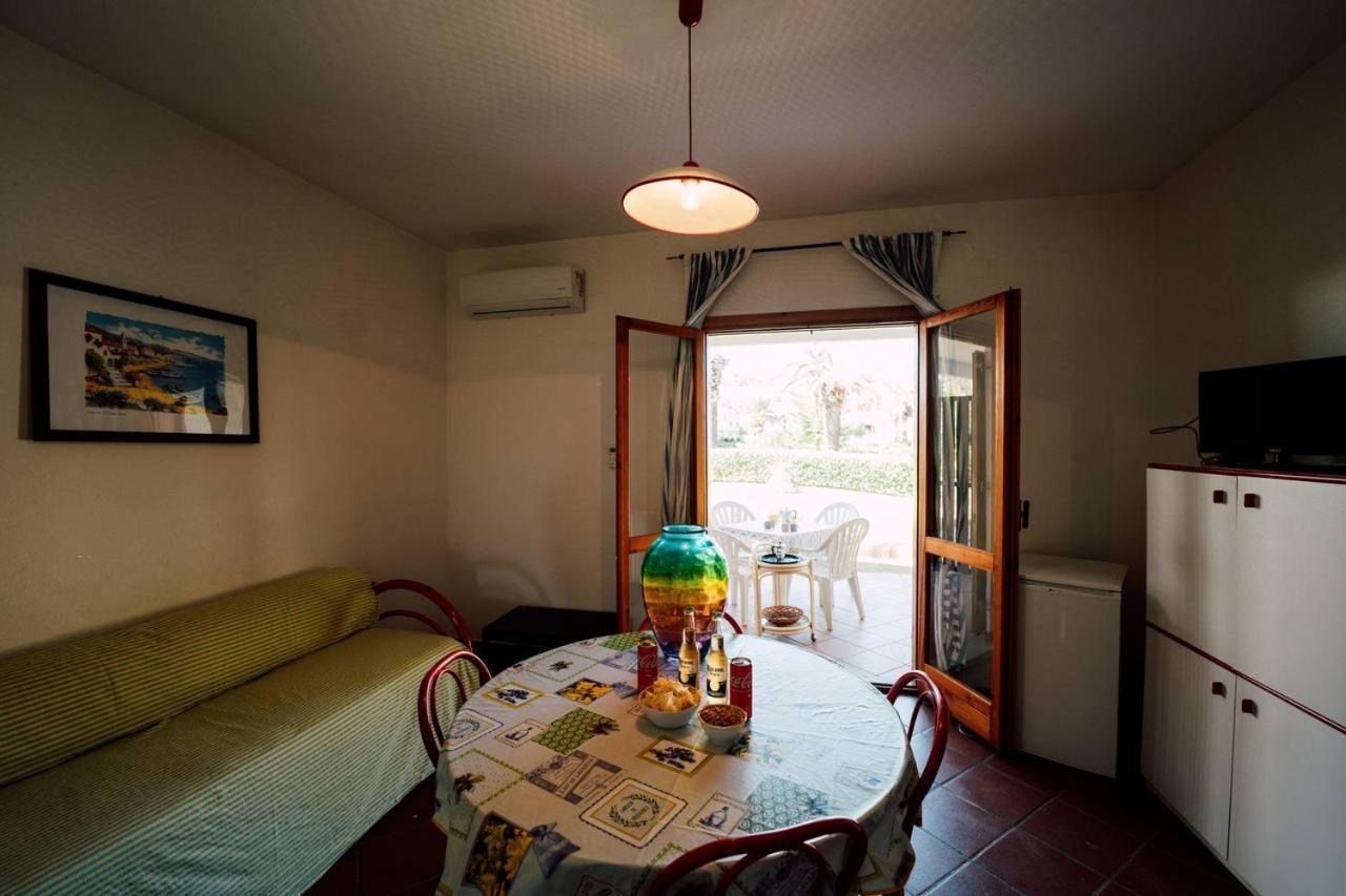 Casa Vacanze Lux By White Aparthotel I Casoni Exterior photo